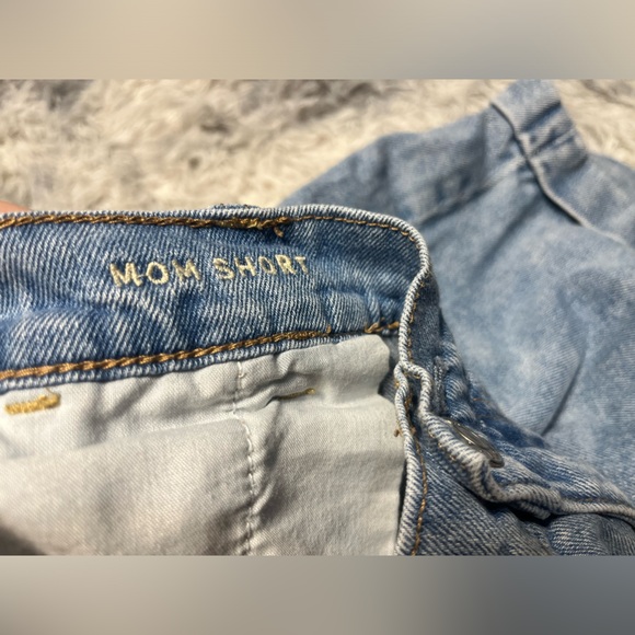 American Eagle Denim Mom Shorts Sz 16 - Picture 5 of 7